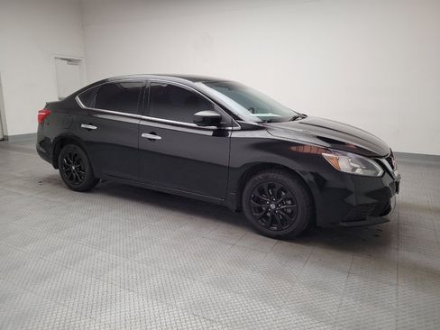 Used 2018 Nissan Sentra S w/ S Midnight Style Package FWD image 11