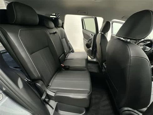 Certified 2022 Volkswagen Tiguan SE image 25