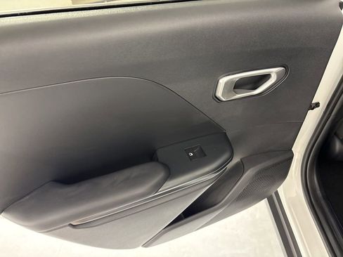 New 2026 Kia K4 FWD image 22