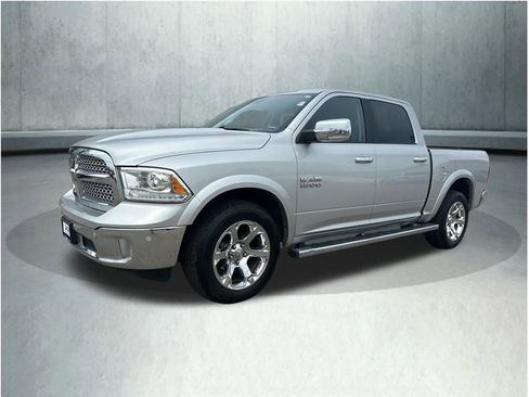 Used 2018 RAM 1500 Laramie w/ Convenience Group AWD/4WD image 1