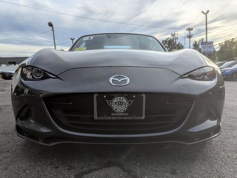 Used 2021 MAZDA MX-5 Miata RF Club RWD image 4