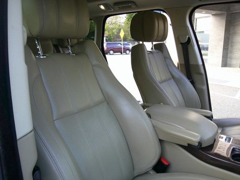 Used 2014 Land Rover Range Rover HSE AWD/4WD image 46