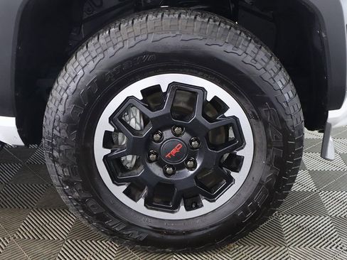 Used 2025 Toyota 4Runner TRD Off-Road image 20