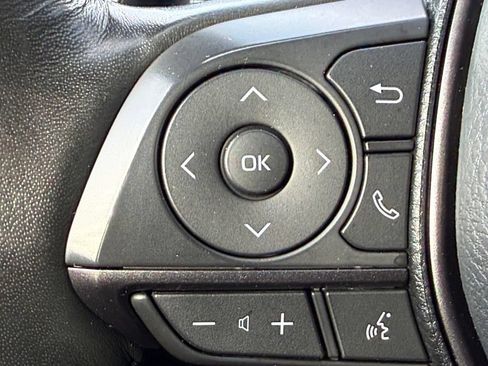 Used 2023 Toyota Camry SE w/ Cold Weather Package FWD image 20