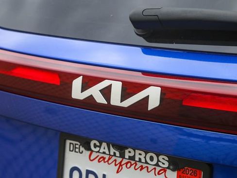 Certified 2024 Kia Seltos X-Line AWD/4WD image 12