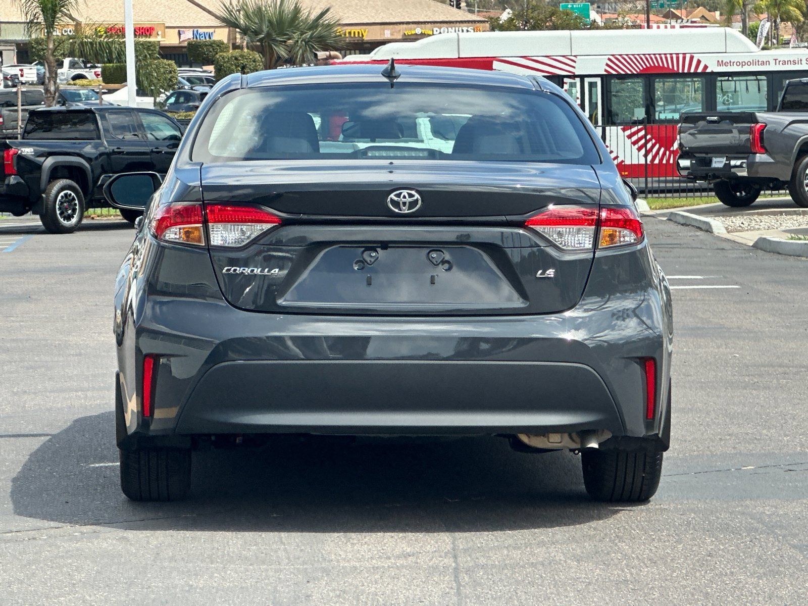 Used 2025 Toyota Corolla LE FWD image 4