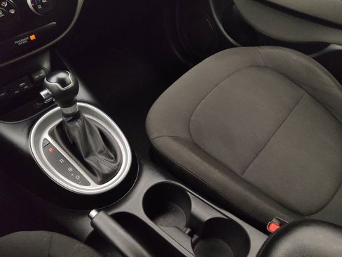 Used 2019 Kia Soul FWD image 26
