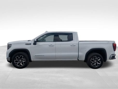 Certified 2023 GMC Sierra 1500 SLT w/ SLT Convenience Package image 5