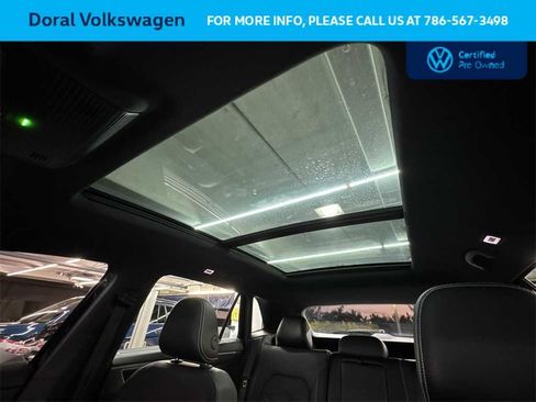 Certified 2024 Volkswagen Atlas Cross Sport SE w/ Panoramic Sunroof Package image 17