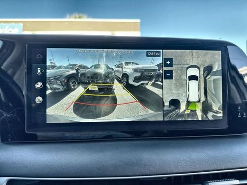 Used 2025 Hyundai Palisade Limited AWD/4WD image 17