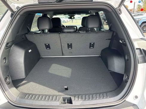 New 2026 Chevrolet Equinox LT w/ Convenience Package II image 7