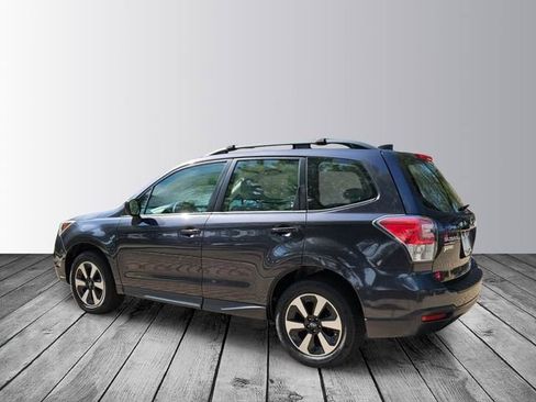 Used 2018 Subaru Forester 2.5i w/ Alloy Wheel Package AWD/4WD image 3