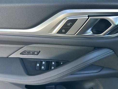 Certified 2025 BMW M440i w/ Premium Package image 8