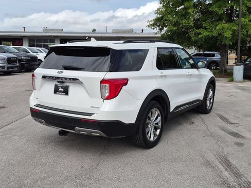 Used 2021 Ford Explorer XLT w/ Equipment Group 202A AWD/4WD image 5
