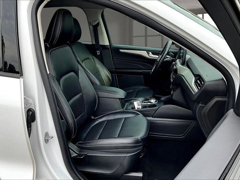 Used 2021 Ford Escape SEL image 8