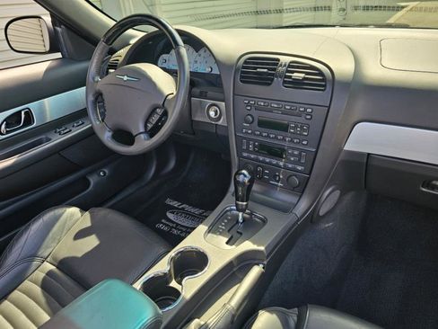 Used 2002 Ford Thunderbird 2dr Conv w/Hardtop Deluxe image 11