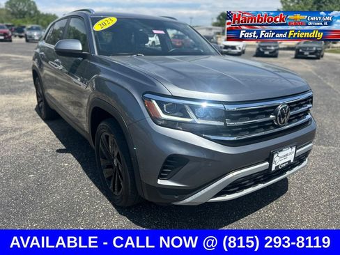 Used 2023 Volkswagen Atlas Cross Sport SE w/ Panoramic Sunroof Package AWD/4WD image 1