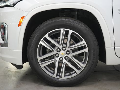 Used 2023 Chevrolet Traverse High Country AWD/4WD image 31