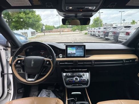 Used 2022 Lincoln Corsair Reserve w/ Elements Package FWD image 27