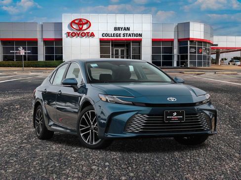 New 2026 Toyota Camry XLE image 1