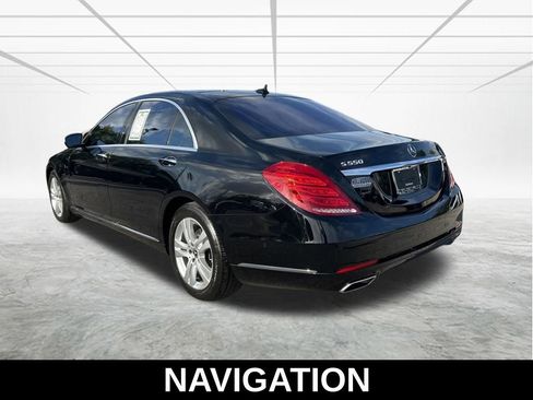 Used 2017 Mercedes-Benz S 550 Sedan image 7
