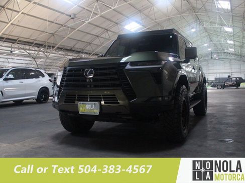 Used 2025 Lexus GX 550 w/ Cold Area Package AWD/4WD image 3