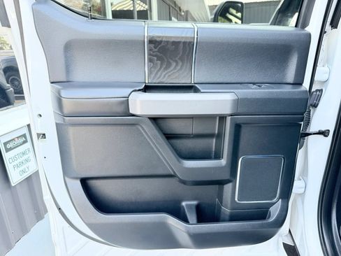 Used 2018 Ford F150 Platinum w/ Equipment Group 701A Luxury AWD/4WD image 41