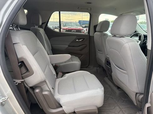 Used 2019 Chevrolet Traverse LT w/ LPO, Floor Liner Package AWD/4WD image 21