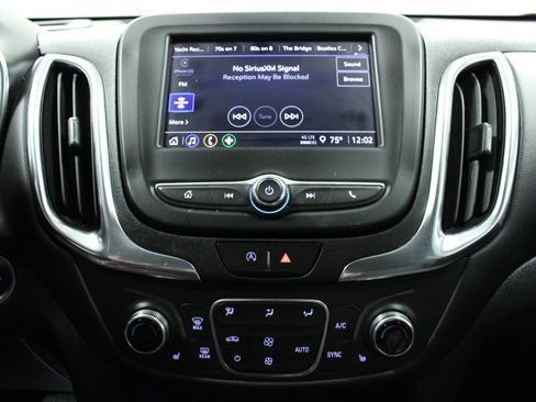 Used 2022 Chevrolet Equinox LT FWD image 22