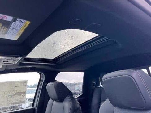 New 2024 Toyota Tacoma Limited w/ Limited Package (LT) image 18