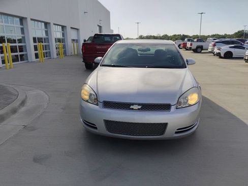 Used 2013 Chevrolet Impala LT w/ LT Sunroof Package FWD image 8