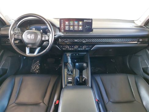 Used 2024 Honda Accord Touring image 9