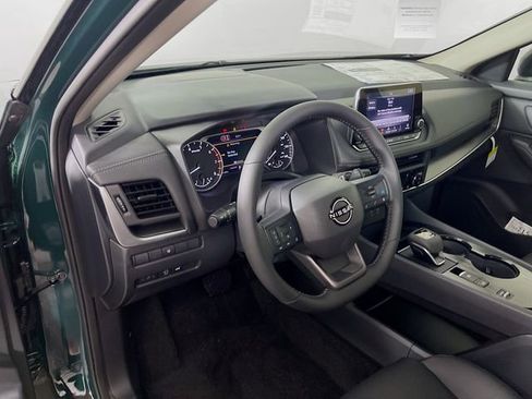 New 2026 Nissan Rogue SV FWD image 7