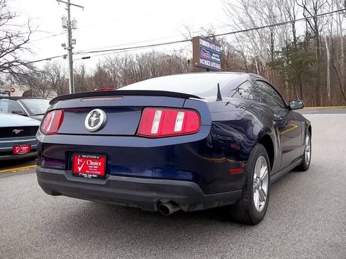 Used 2010 Ford Mustang Coupe image 4