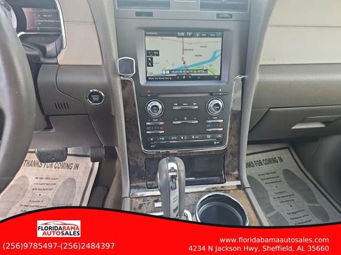 Used 2015 Lincoln Navigator 2WD image 16