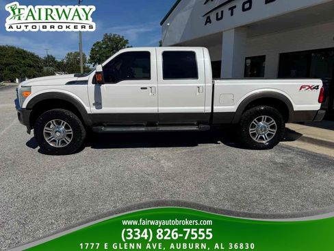 Used 2016 Ford F250 King Ranch w/ FX4 Off-Road Package AWD/4WD image 9
