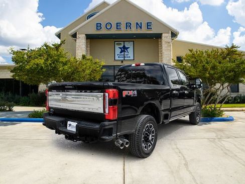 Used 2024 Ford F350 Platinum w/ FX4 Off-Road Package image 6