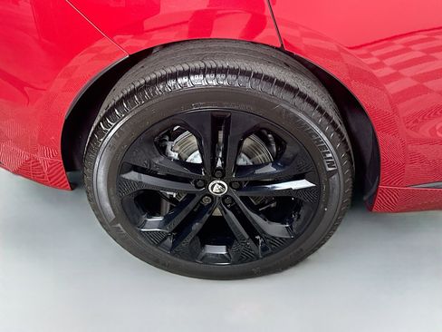 Used 2024 Jaguar F-PACE R-Dynamic S image 33