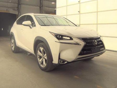 Used 2017 Lexus NX 200t FWD w/ Premium Package image 3