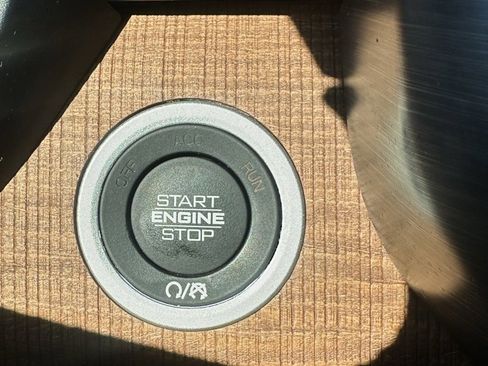 Used 2021 RAM 1500 Limited image 21