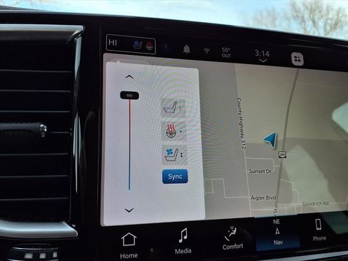 Used 2023 Chrysler Pacifica Limited image 6