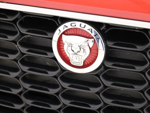 Used 2021 Jaguar F-TYPE R AWD/4WD image 86