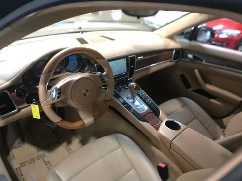 Used 2011 Porsche Panamera 4 image 18