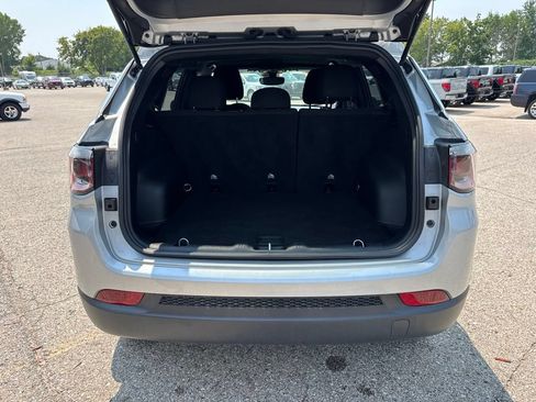 Used 2024 Jeep Compass Sport AWD/4WD image 25