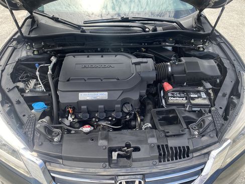 Used 2015 Honda Accord Touring image 25