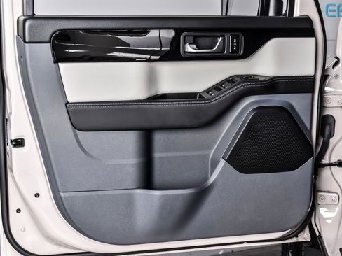 Used 2024 INEOS Grenadier Base image 13