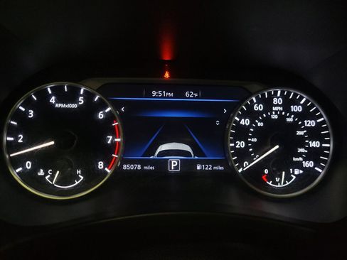 Used 2021 Nissan Sentra SV FWD image 23