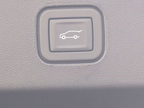 New 2026 Cadillac Lyriq V AWD/4WD image 30