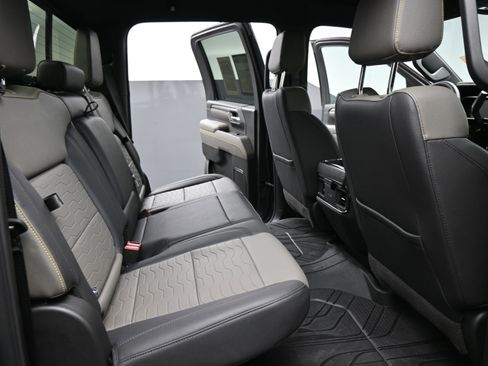 Certified 2026 Chevrolet Silverado 2500 ZR2 image 17