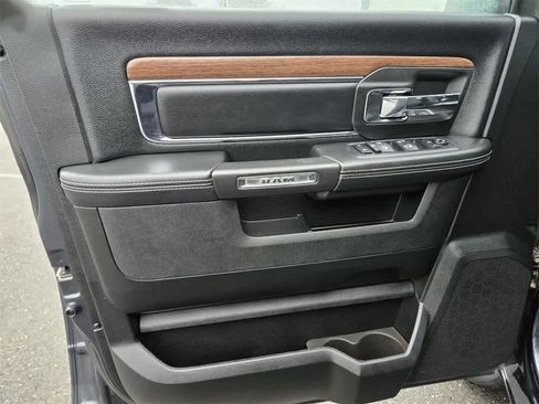 Used 2019 RAM 1500 Laramie image 16